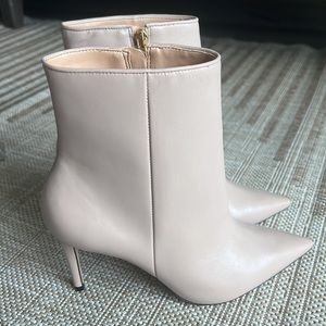RAYE Daria Bootie in Nude, Size 7.5. Never worn.